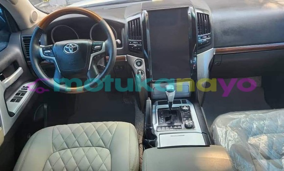 Acheter Neuf Voiture Toyota Land Cruiser Blanc à Kinshasa, Kinshasa Acheter Neuf Voiture Toyota Land Cruiser Blanc à Kinshasa, Kinshasa