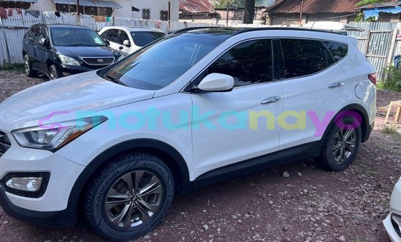 Acheter Occasion Voiture Hyundai Santa Fe Blanc à Kinshasa, Kinshasa Acheter Occasion Voiture Hyundai Santa Fe Blanc à Kinshasa, Kinshasa