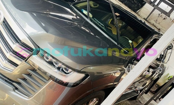 Acheter Occasion Voiture Toyota Land Cruiser Gris à Kinshasa, Kinshasa Acheter Occasion Voiture Toyota Land Cruiser Gris à Kinshasa, Kinshasa