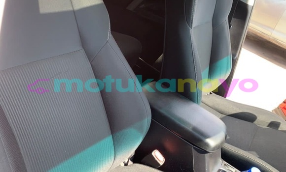 Acheter Neuf Voiture Toyota RAV4 Rouge à Kinshasa, Kinshasa Acheter Neuf Voiture Toyota RAV4 Rouge à Kinshasa, Kinshasa