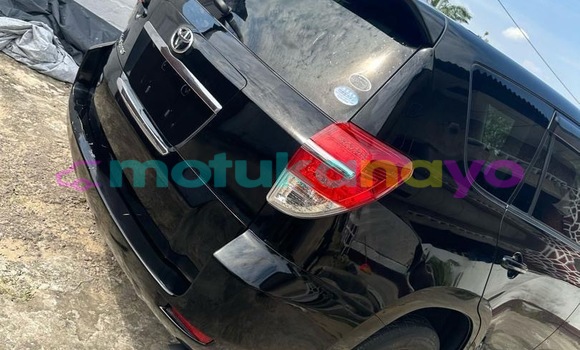 Acheter Neuf Voiture Toyota Vanguard Noir à Kinshasa, Kinshasa Acheter Neuf Voiture Toyota Vanguard Noir à Kinshasa, Kinshasa