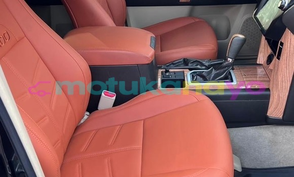 Acheter Occasion Voiture Toyota Prado Noir à Kinshasa, Kinshasa Acheter Occasion Voiture Toyota Prado Noir à Kinshasa, Kinshasa