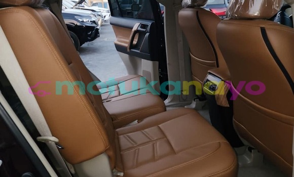 Acheter Neuf Voiture Toyota Prado Noir à Kinshasa, Kinshasa Acheter Neuf Voiture Toyota Prado Noir à Kinshasa, Kinshasa
