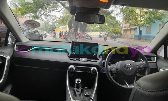 Acheter Neuf Voiture Toyota RAV4 Bleu à Kinshasa, Kinshasa Acheter Neuf Voiture Toyota RAV4 Bleu à Kinshasa, Kinshasa