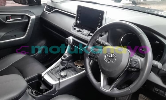 Acheter Neuf Voiture Toyota RAV4 Bleu à Kinshasa, Kinshasa Acheter Neuf Voiture Toyota RAV4 Bleu à Kinshasa, Kinshasa