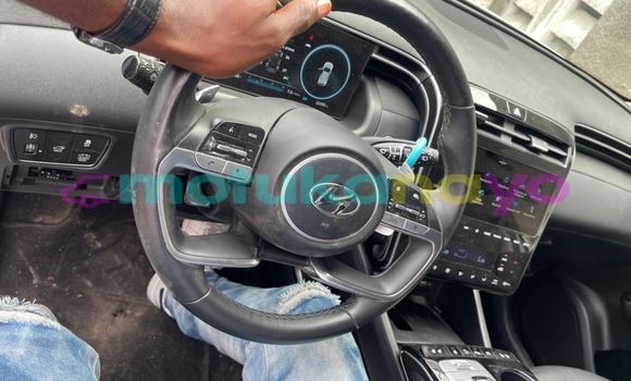Acheter Occasion Voiture Hyundai Tucson Blanc à Kinshasa, Kinshasa Acheter Occasion Voiture Hyundai Tucson Blanc à Kinshasa, Kinshasa