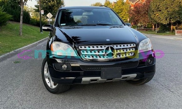 Buy Used Mercedes-Benz G-klasse Black Car in Kinshasa in Kinshasa