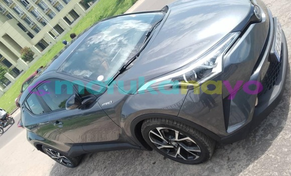 Acheter Occasion Voiture Toyota C-HR Gris à Kinshasa, Kinshasa Acheter Occasion Voiture Toyota C-HR Gris à Kinshasa, Kinshasa