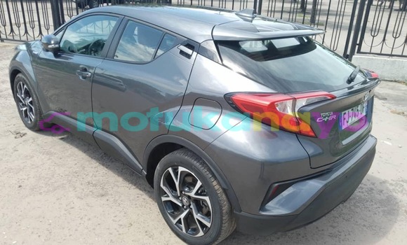 Acheter Occasion Voiture Toyota C-HR Gris à Kinshasa, Kinshasa Acheter Occasion Voiture Toyota C-HR Gris à Kinshasa, Kinshasa