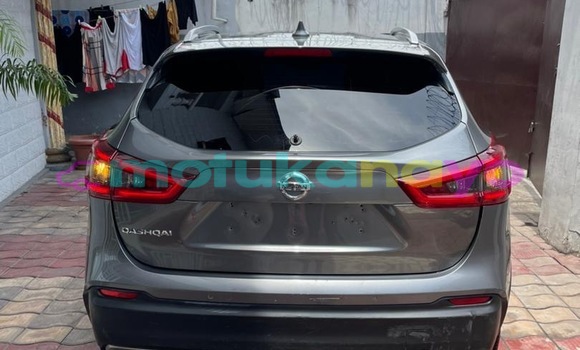 Buy Used Nissan Qashqai Silver Car in Kinshasa in Kinshasa Buy Used Nissan Qashqai Silver Car in Kinshasa in Kinshasa