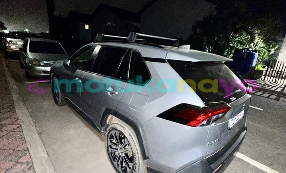 Acheter Neuf Voiture Toyota RAV4 Gris à Kinshasa, Kinshasa Acheter Neuf Voiture Toyota RAV4 Gris à Kinshasa, Kinshasa