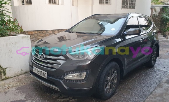 Acheter Occasion Voiture Hyundai Santa Fe Gris à Kinshasa, Kinshasa Acheter Occasion Voiture Hyundai Santa Fe Gris à Kinshasa, Kinshasa