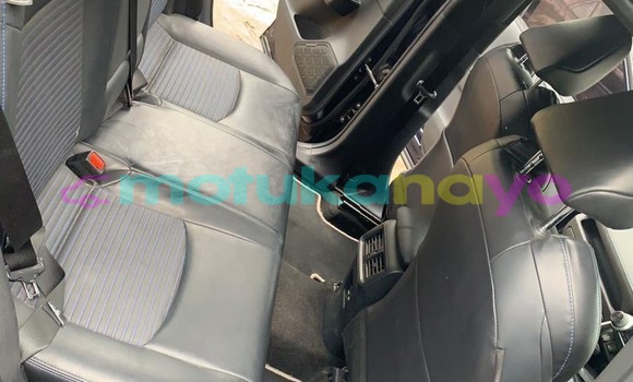 Acheter Neuf Voiture Toyota RAV4 Bleu à Kinshasa, Kinshasa Acheter Neuf Voiture Toyota RAV4 Bleu à Kinshasa, Kinshasa