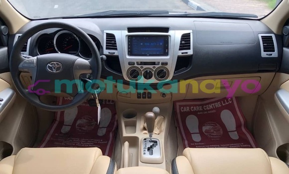 Acheter Neuf Voiture Toyota Fortuner Noir à Kinshasa, Kinshasa Acheter Neuf Voiture Toyota Fortuner Noir à Kinshasa, Kinshasa