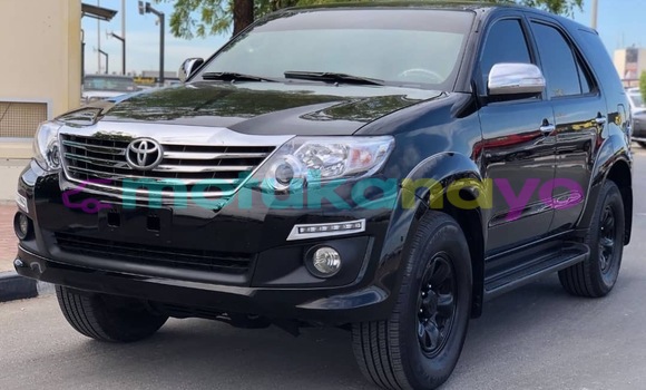 Acheter Neuf Voiture Toyota Fortuner Noir à Kinshasa, Kinshasa Acheter Neuf Voiture Toyota Fortuner Noir à Kinshasa, Kinshasa