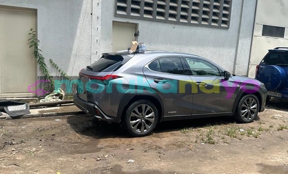 Acheter Neuf Voiture Lexus UX Gris à Kinshasa, Kinshasa Acheter Neuf Voiture Lexus UX Gris à Kinshasa, Kinshasa