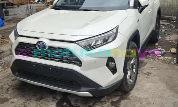 Acheter Occasion Voiture Toyota RAV 4 Blanc à Kinshasa, Kinshasa Acheter Occasion Voiture Toyota RAV 4 Blanc à Kinshasa, Kinshasa