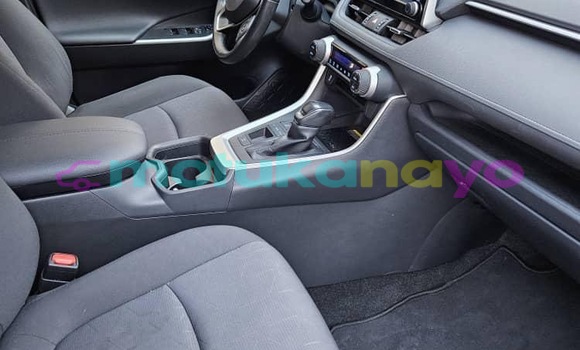 Acheter Occasion Voiture Toyota RAV 4 Blanc à Kinshasa, Kinshasa Acheter Occasion Voiture Toyota RAV 4 Blanc à Kinshasa, Kinshasa