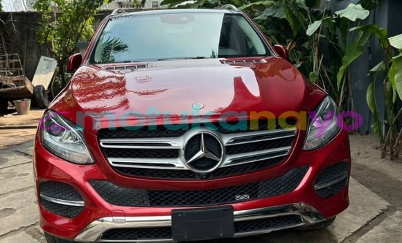 Acheter Neuf Voiture Mercedes-Benz GLE Rouge à Kinshasa, Kinshasa