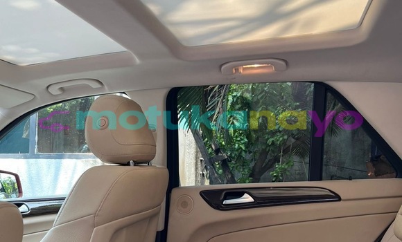 Acheter Neuf Voiture Mercedes-Benz GLE Rouge à Kinshasa, Kinshasa Acheter Neuf Voiture Mercedes-Benz GLE Rouge à Kinshasa, Kinshasa