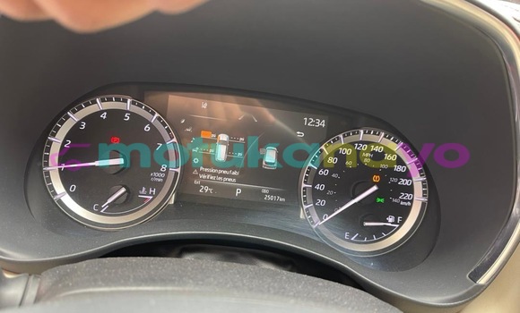 Buy New Toyota Highlander White Car in Kinshasa in Kinshasa Buy New Toyota Highlander White Car in Kinshasa in Kinshasa