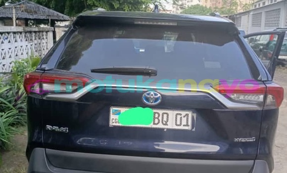 Acheter Neuf Voiture Toyota RAV4 Bleu à Kinshasa, Kinshasa Acheter Neuf Voiture Toyota RAV4 Bleu à Kinshasa, Kinshasa