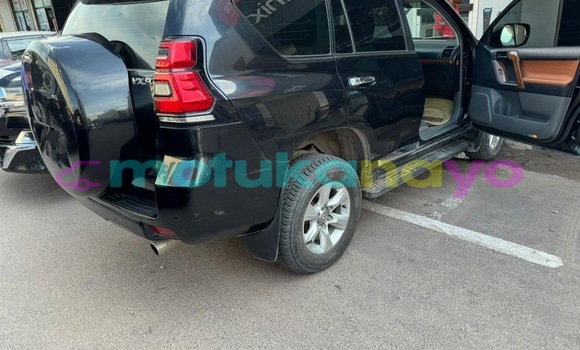 Acheter Neuf Voiture Toyota Prado Noir à Kinshasa, Kinshasa Acheter Neuf Voiture Toyota Prado Noir à Kinshasa, Kinshasa