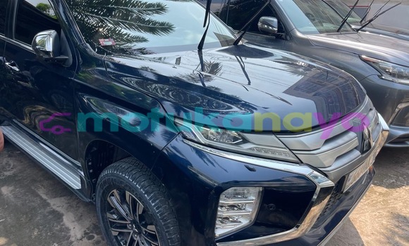 Acheter Neuf Voiture Mitsubishi Montero Noir à Kinshasa, Kinshasa Acheter Neuf Voiture Mitsubishi Montero Noir à Kinshasa, Kinshasa