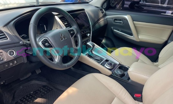 Acheter Neuf Voiture Mitsubishi Montero Noir à Kinshasa, Kinshasa Acheter Neuf Voiture Mitsubishi Montero Noir à Kinshasa, Kinshasa