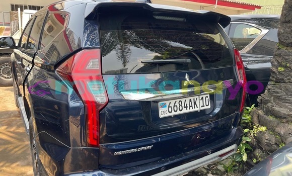 Acheter Neuf Voiture Mitsubishi Montero Noir à Kinshasa, Kinshasa Acheter Neuf Voiture Mitsubishi Montero Noir à Kinshasa, Kinshasa