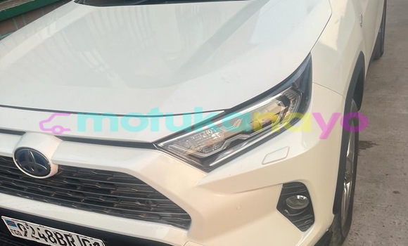 Acheter Occasion Voiture Toyota RAV4 Blanc à Kinshasa, Kinshasa Acheter Occasion Voiture Toyota RAV4 Blanc à Kinshasa, Kinshasa