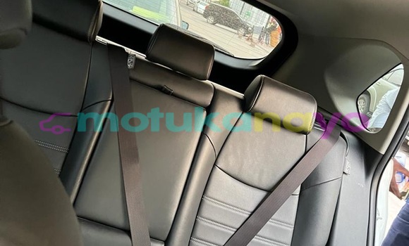 Acheter Occasion Voiture Toyota RAV4 Blanc à Kinshasa, Kinshasa Acheter Occasion Voiture Toyota RAV4 Blanc à Kinshasa, Kinshasa