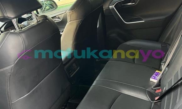 Acheter Occasion Voiture Toyota RAV4 Blanc à Kinshasa, Kinshasa Acheter Occasion Voiture Toyota RAV4 Blanc à Kinshasa, Kinshasa