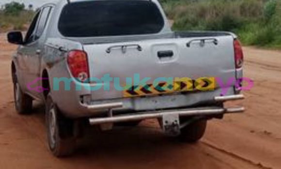 Acheter Occasion Voiture Mitsubishi Pistachio Noir à Bandundu, Bandundu Acheter Occasion Voiture Mitsubishi Pistachio Noir à Bandundu, Bandundu