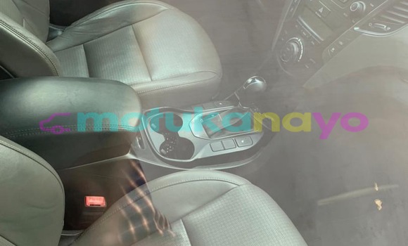 Acheter Occasion Voiture Hyundai Santa Fe Gris à Kinshasa, Kinshasa Acheter Occasion Voiture Hyundai Santa Fe Gris à Kinshasa, Kinshasa