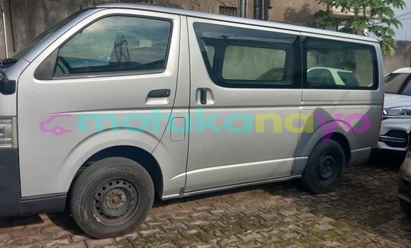 Acheter Occasion Voiture Toyota Hiace Gris à Kinshasa, Kinshasa Acheter Occasion Voiture Toyota Hiace Gris à Kinshasa, Kinshasa