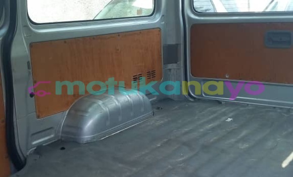 Acheter Occasion Voiture Toyota Hiace Gris à Kinshasa, Kinshasa Acheter Occasion Voiture Toyota Hiace Gris à Kinshasa, Kinshasa