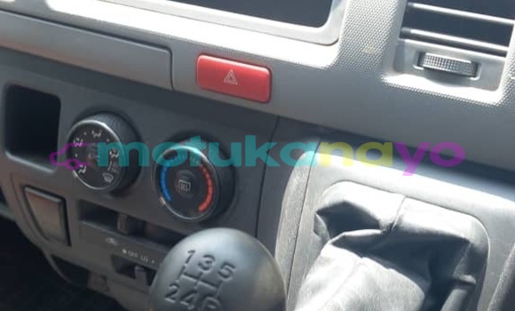 Acheter Occasion Voiture Toyota Hiace Gris à Kinshasa, Kinshasa Acheter Occasion Voiture Toyota Hiace Gris à Kinshasa, Kinshasa