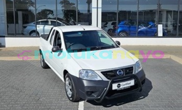Buy Used Nissan NP 300 White Car in Kinshasa in Kinshasa Buy Used Nissan NP 300 White Car in Kinshasa in Kinshasa
