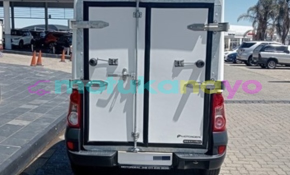 Buy Used Nissan NP 300 White Car in Kinshasa in Kinshasa Buy Used Nissan NP 300 White Car in Kinshasa in Kinshasa