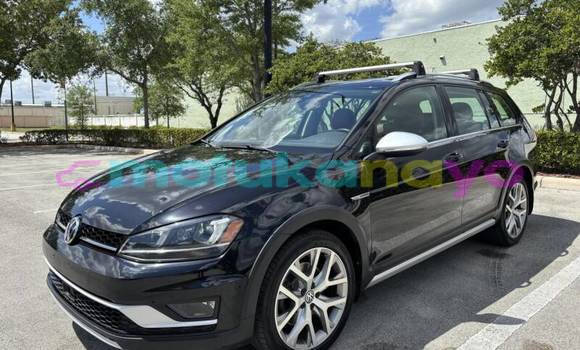 Buy Used Volkswagen Golf GTI Red Car in Kinshasa in Kinshasa Buy Used Volkswagen Golf GTI Red Car in Kinshasa in Kinshasa