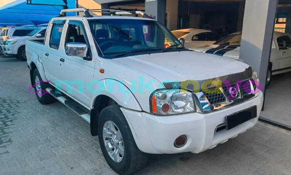 Buy Used Nissan NP 300 White Car in Kinshasa in Kinshasa Buy Used Nissan NP 300 White Car in Kinshasa in Kinshasa