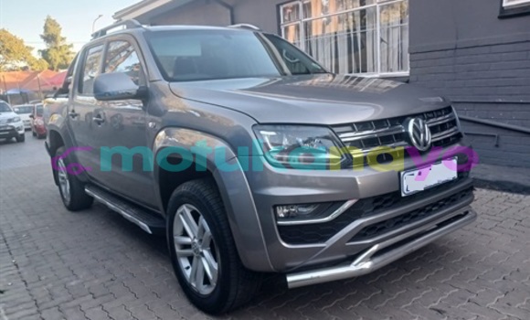 Buy Used Volkswagen Amarok Blue Car in Lubumbashi in Katanga Buy Used Volkswagen Amarok Blue Car in Lubumbashi in Katanga