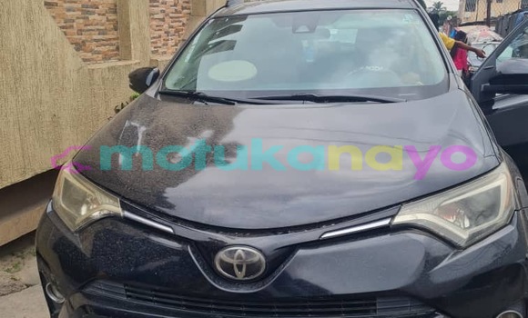 Acheter Neuf Voiture Toyota RAV4 Gris à Kinshasa, Kinshasa Acheter Neuf Voiture Toyota RAV4 Gris à Kinshasa, Kinshasa