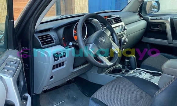 Acheter Neuf Voiture Toyota 4Runner Noir à Kinshasa, Kinshasa Acheter Neuf Voiture Toyota 4Runner Noir à Kinshasa, Kinshasa