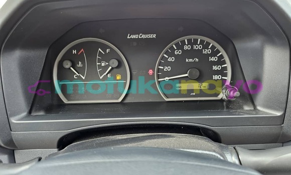 Acheter Occasion Voiture Toyota Land Cruiser Blanc à Kinshasa, Kinshasa Acheter Occasion Voiture Toyota Land Cruiser Blanc à Kinshasa, Kinshasa