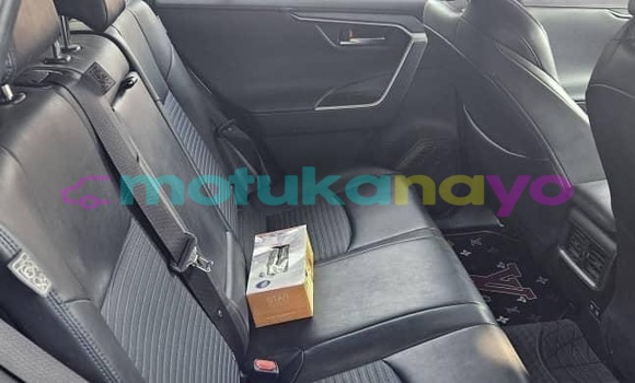 Acheter Neuf Voiture Toyota RAV4 Noir à Kinshasa, Kinshasa Acheter Neuf Voiture Toyota RAV4 Noir à Kinshasa, Kinshasa