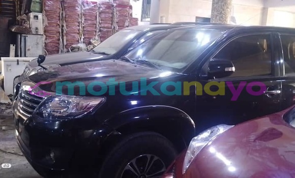 Acheter Neuf Voiture Toyota Fortuner Noir à Kinshasa, Kinshasa Acheter Neuf Voiture Toyota Fortuner Noir à Kinshasa, Kinshasa