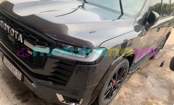 Buy New Toyota Land Cruiser Black Car in Kinshasa in Kinshasa Buy New Toyota Land Cruiser Black Car in Kinshasa in Kinshasa