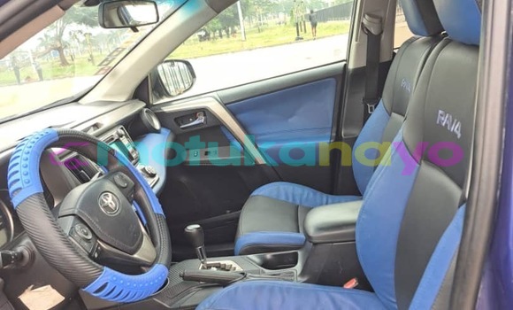Acheter Neuf Voiture Toyota RAV4 Bleu à Kinshasa, Kinshasa Acheter Neuf Voiture Toyota RAV4 Bleu à Kinshasa, Kinshasa